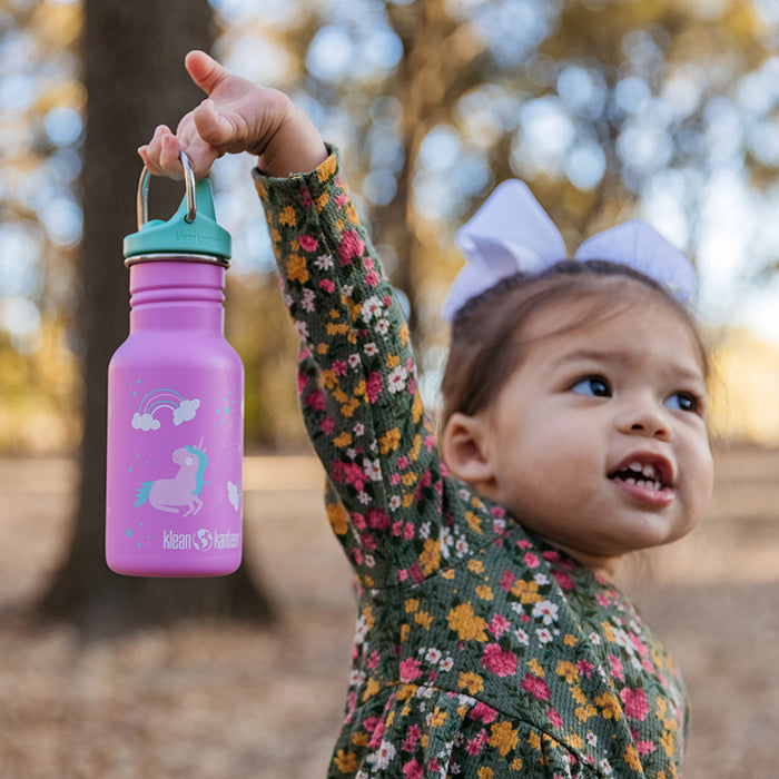 classic-kid-sippy-cap-o3 K12CNSIPPY-UN-kids_bottle_unicorn_lifestyle.jpg