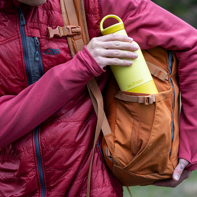 20oz-rise-classic-with-arch-loop-cap-q8 20oz_rise_classic_insulated_bottle_acacia_backpack_square.jpg