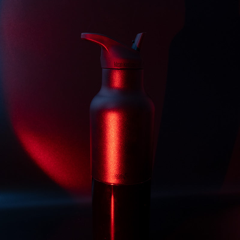 20oz-rise-classic-may-the-4th-c7 20oz_rise_classic_may_the_fourth_starwars_black_bottle_redglow_square.jpg