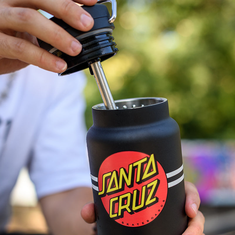 32oz-tkwide-with-twist-cap-santa-cruz-l4 32oz_tkwide_twist_water_bottle_santacruz_dot_lidoff_square.jpg