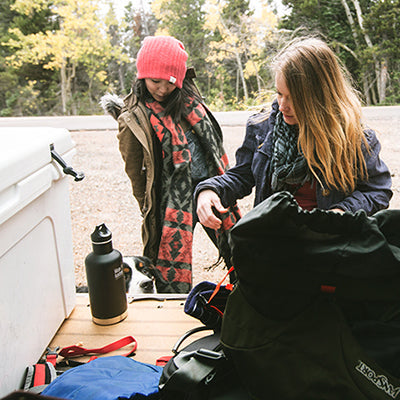 64oz-classic-with-loop-cap-a5 64oz_insulated_classic_backpackers_tailgate_square.jpg