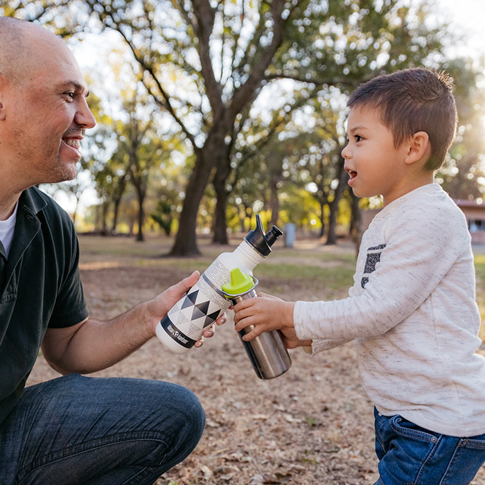 classic-kid-sippy-cap-o3 K12CNSIPPY-BS-sippy_cap_dad_lifestyle.jpg