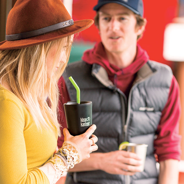 tumbler-straw-lid-with-straw-k4 K16VSSC-SB-guy-girl_style_9a499e23-5b7a-4a0d-b42e-d1b4b02627b2.jpg