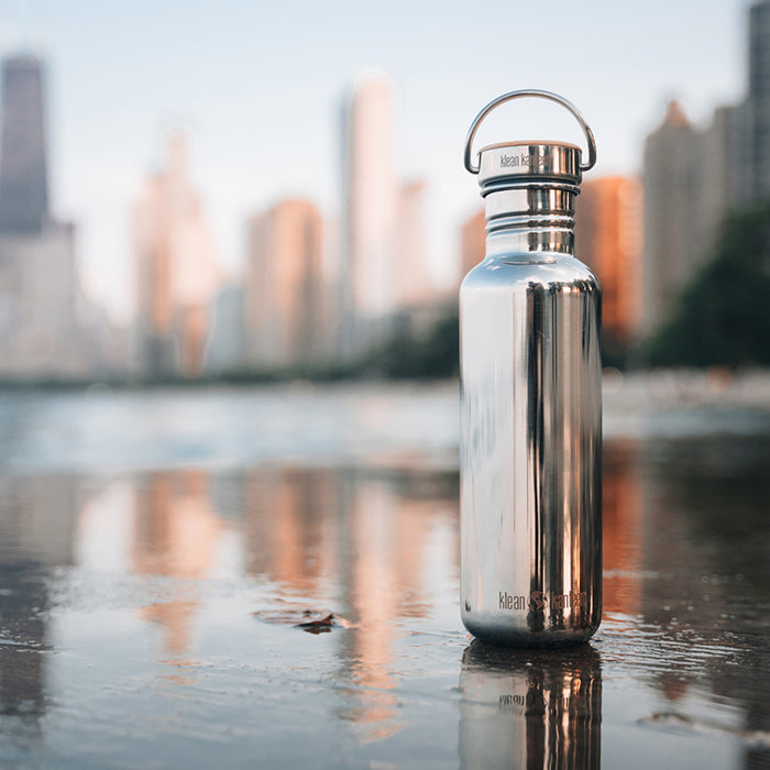 27oz-reflect-with-bamboo-cap-s7 K27SSLRF-MS-BAMBOO_reflecttion_bottle_lifestyle.jpg