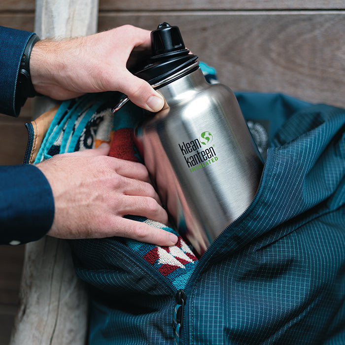 tkwide-chug-cap-c2 K64TKWSSL-BS-Chug-Cap-Out-of-Duffle_lifestyle.jpg