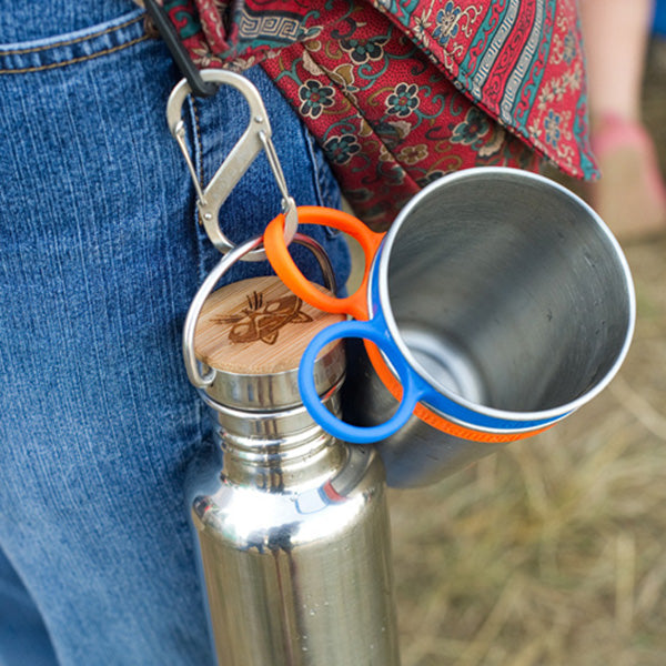 steel-s-biner-3-h0 carabiner_steel_clip_bottle_lifestyle_f9a2dad1-cd06-4894-b3ff-13476b2b5a87.jpg