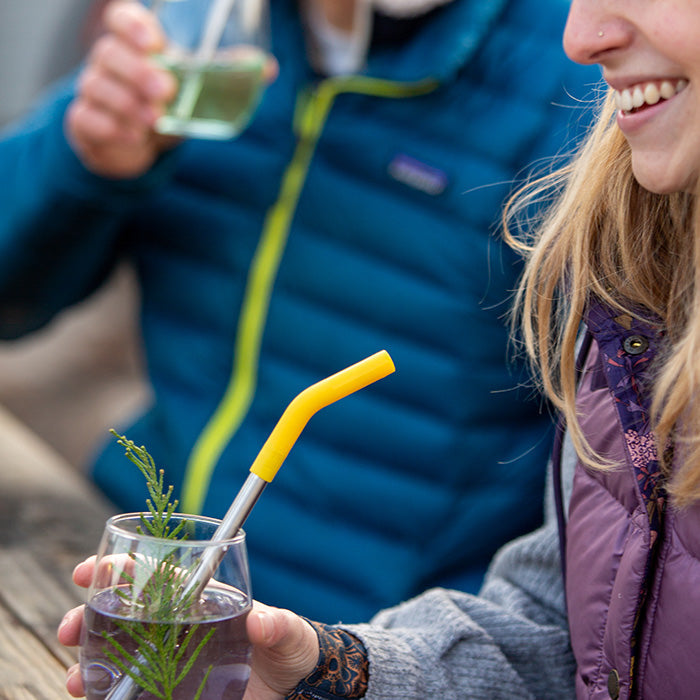 straw-4-pack-i4 recycled_steel_straw_drink_smile_lifestyle.jpg