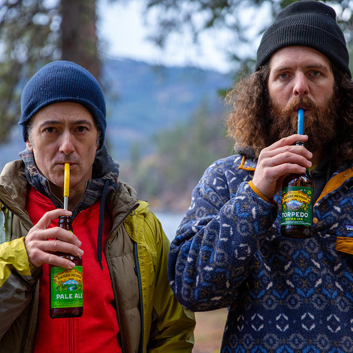 straw-4-pack-i4 recycled_steel_straws_beers_dudes_lifestyle.jpg