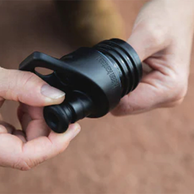 sport-cap-maintenance-kit-p5 sport_cap_maintenance_kit_pull_valve_out_lifestyle.jpg
