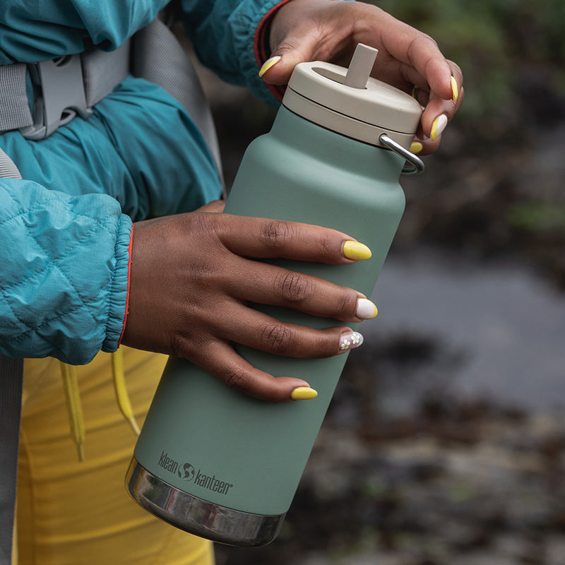 32oz-tkwide-made-to-do-more-bundle-t8 tkwide_32oz_insulated_bottle_twist_closeup_seapsray_hand_square.jpg