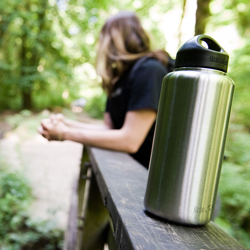 40oz-wide-with-loop-cap-j7 wide_40oz_bottle_bridge_closeup_square.jpg